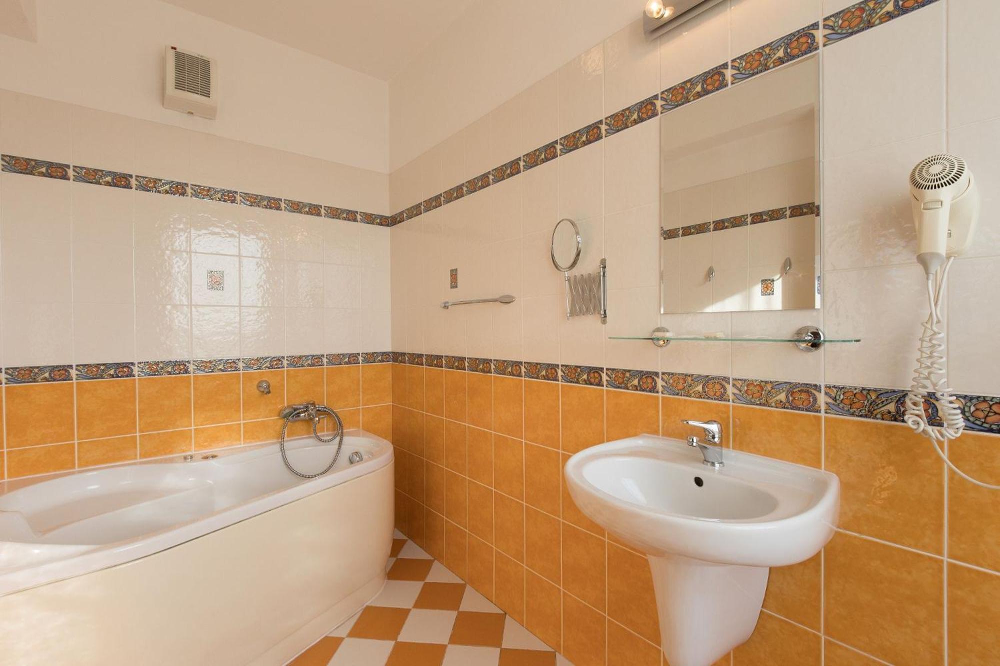 Hotel Belvedere Příbram מראה חיצוני תמונה