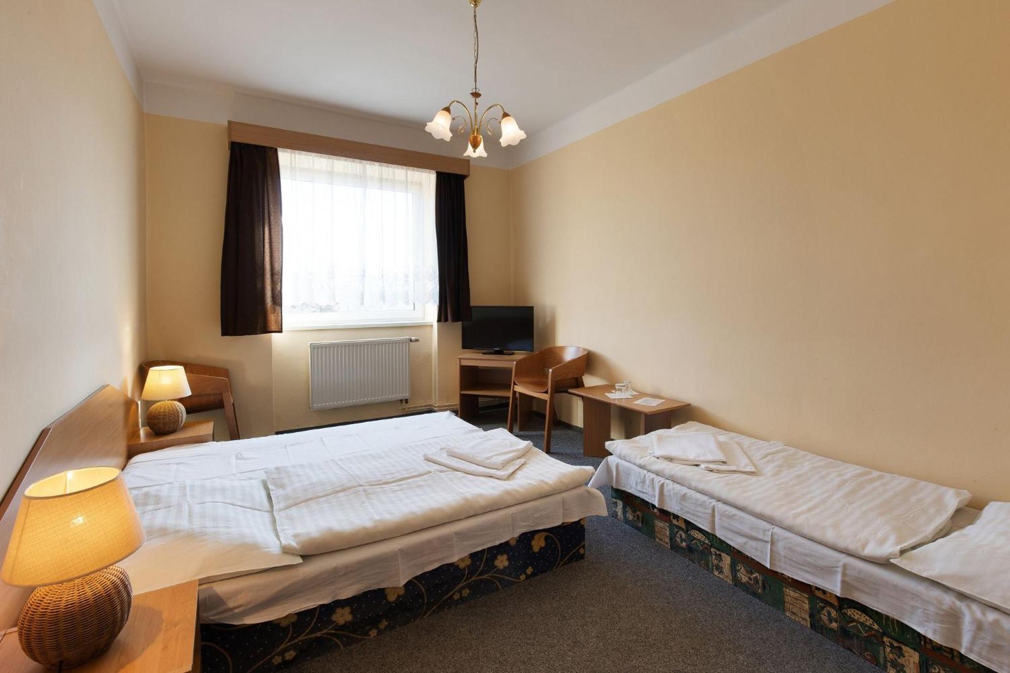 Hotel Belvedere Příbram מראה חיצוני תמונה